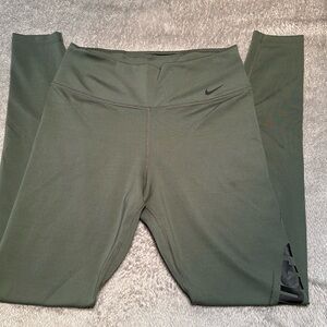 Nike workout leggings